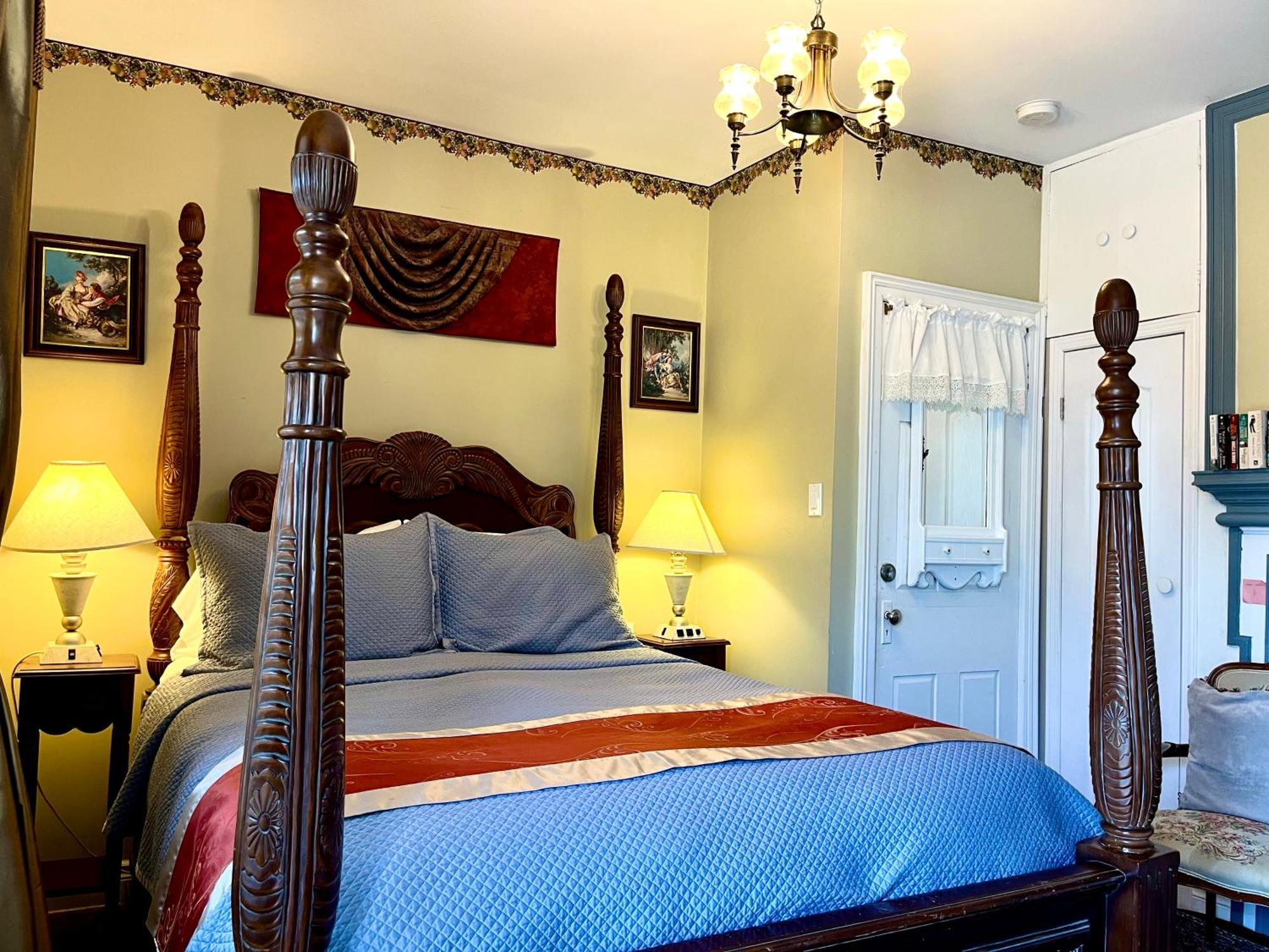 Апартаменти Barkerhouse 2# Unit-Heart Of Oldtown Niagara-on-the-Lake Екстер'єр фото